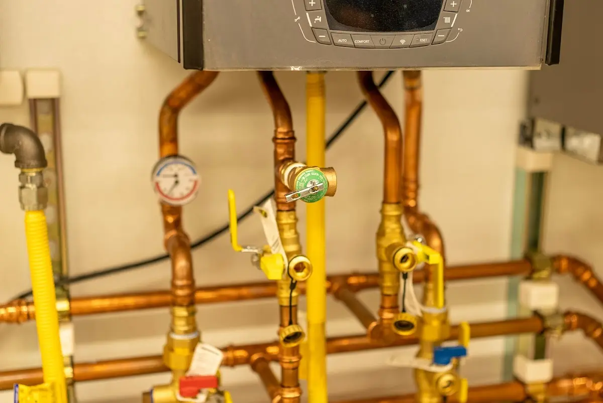 Licensed technician providing Pipe Repair for a homeowner in South Highpoint